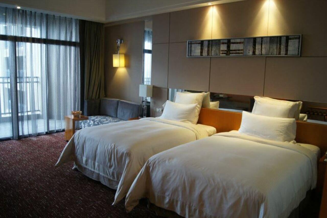Dongguan Babylon Hotel Exterior photo